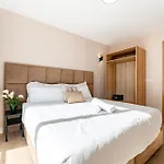 Blanca Maris Fuengirola